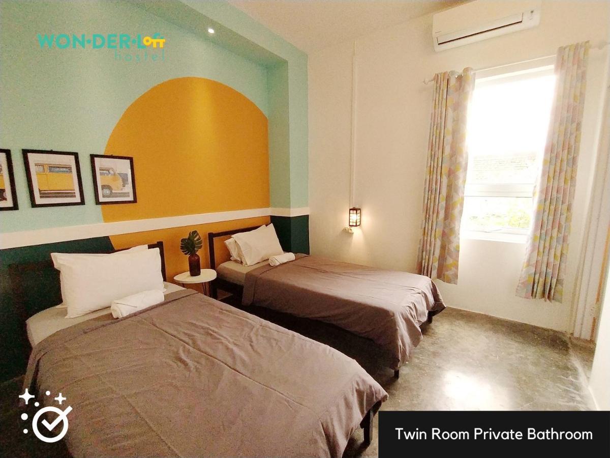 Asrama Wonderloft Kota Tua Jakarta